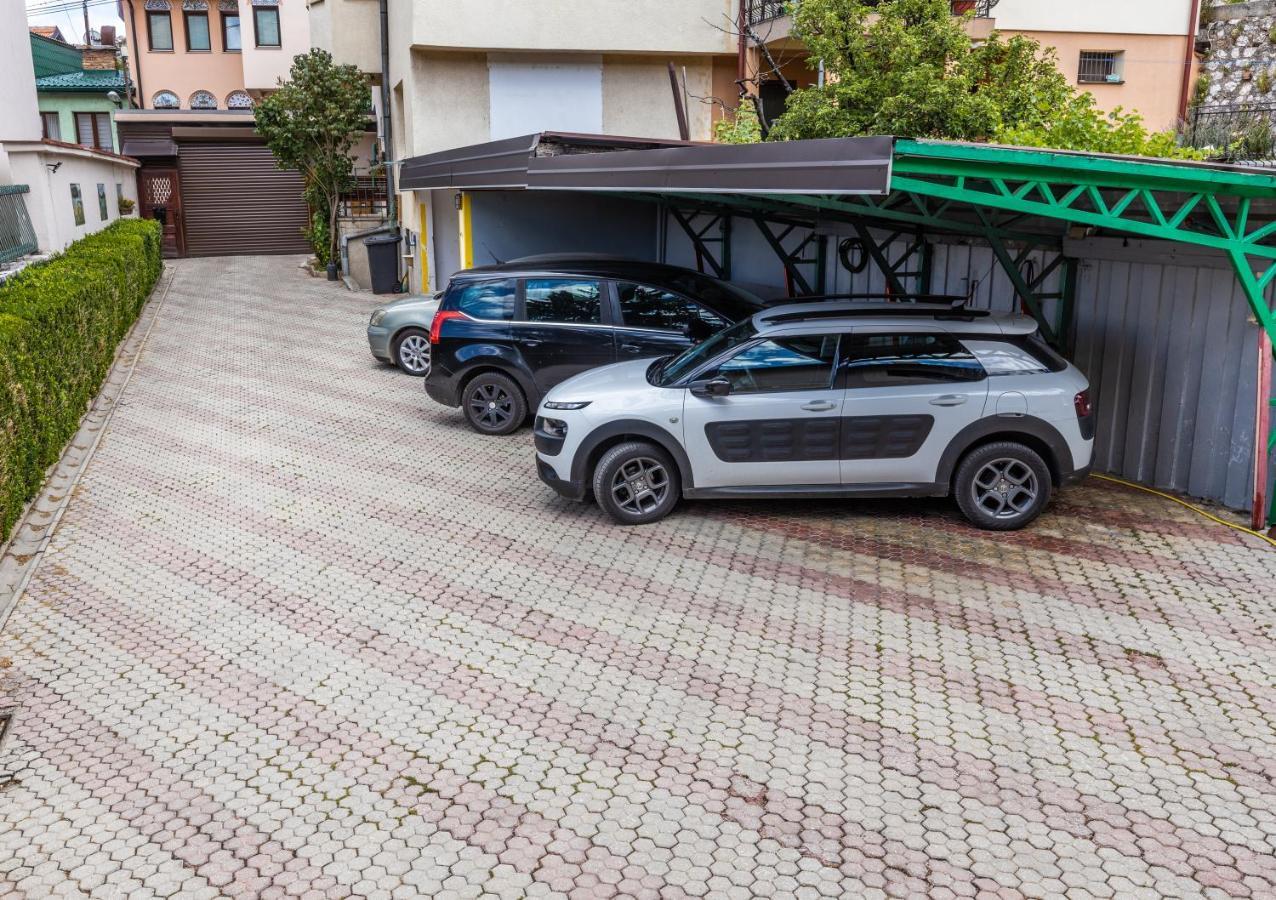 Avlija Garden Gem Apartment Sarajevo Luaran gambar